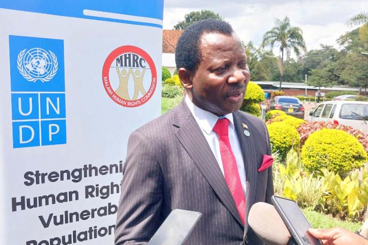 Minister Urges Respect for Workers’ Rights